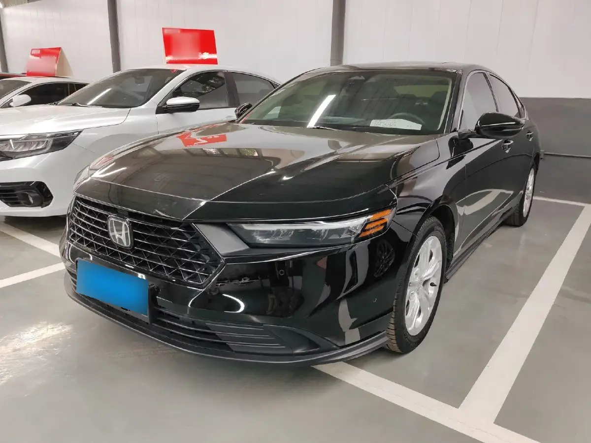 2024 Honda Accord 1.5T 192HP L4 CVT