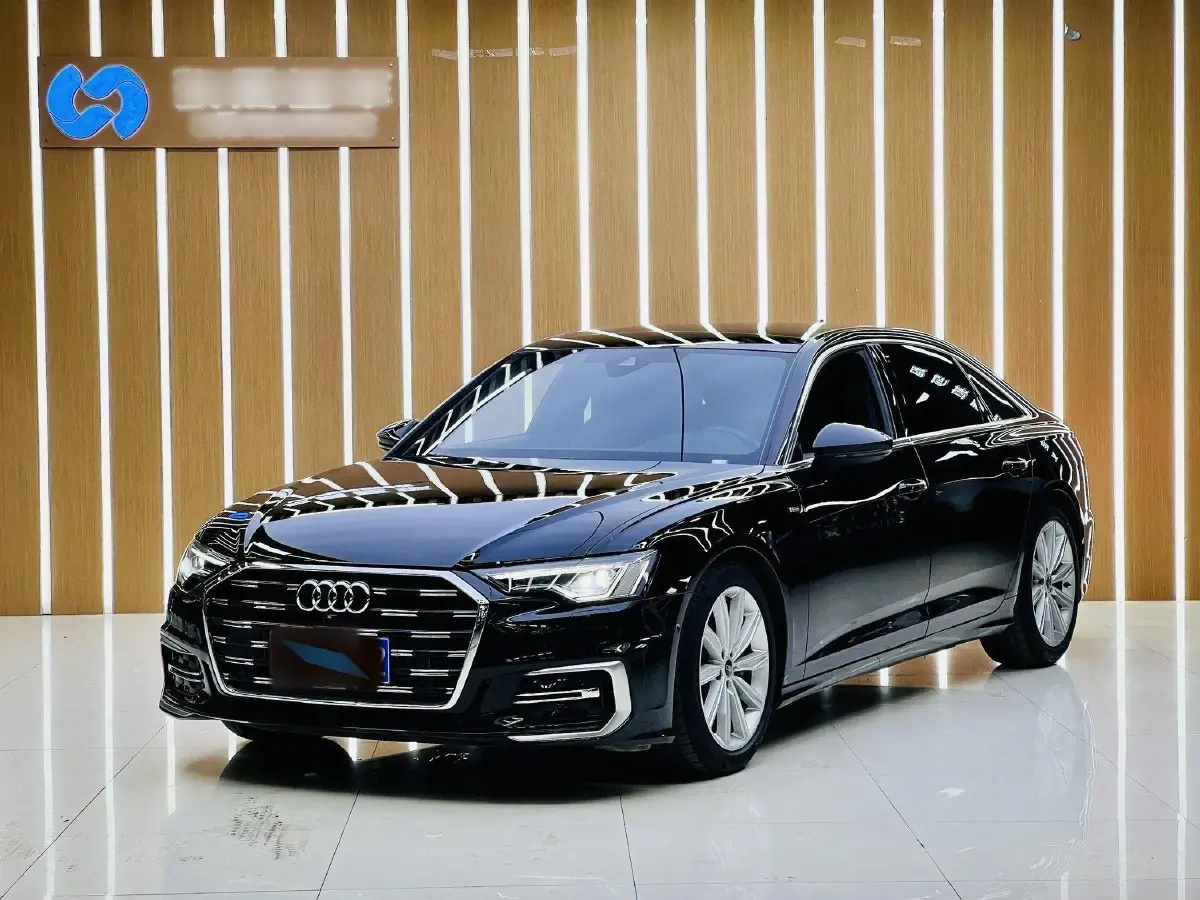 2024 Audi A6L 2.0T 245HP L4 7DCT