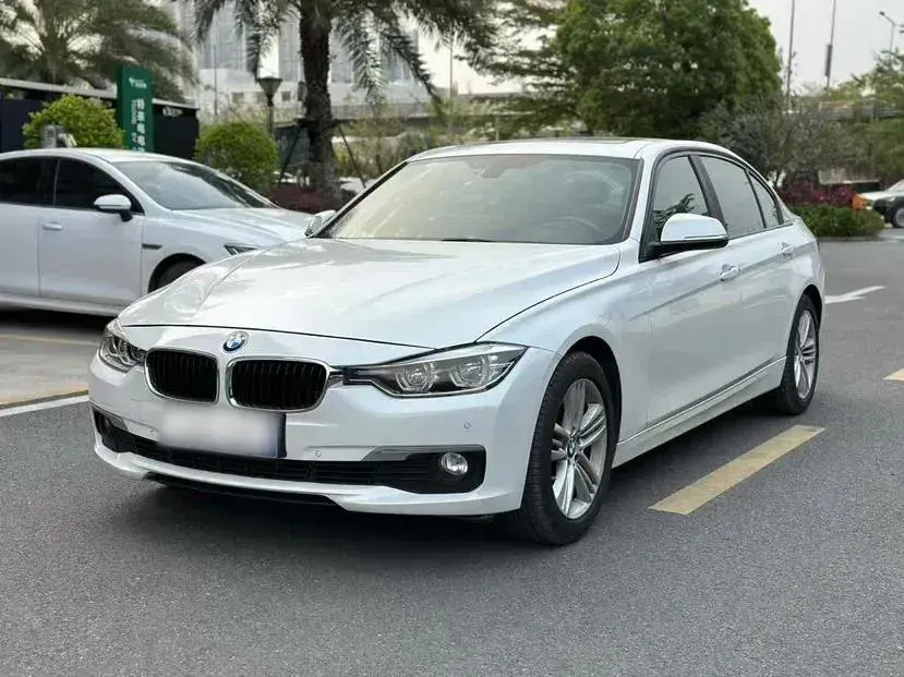 2016 BMW 3 Series 2.0T 184HP L4 8AT
