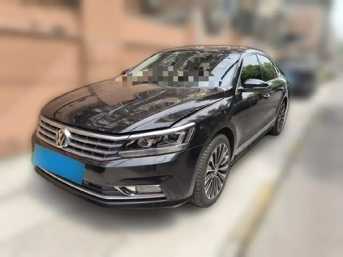 2017 Volkswagen Passat 1.8T 180HP L4 7DCT