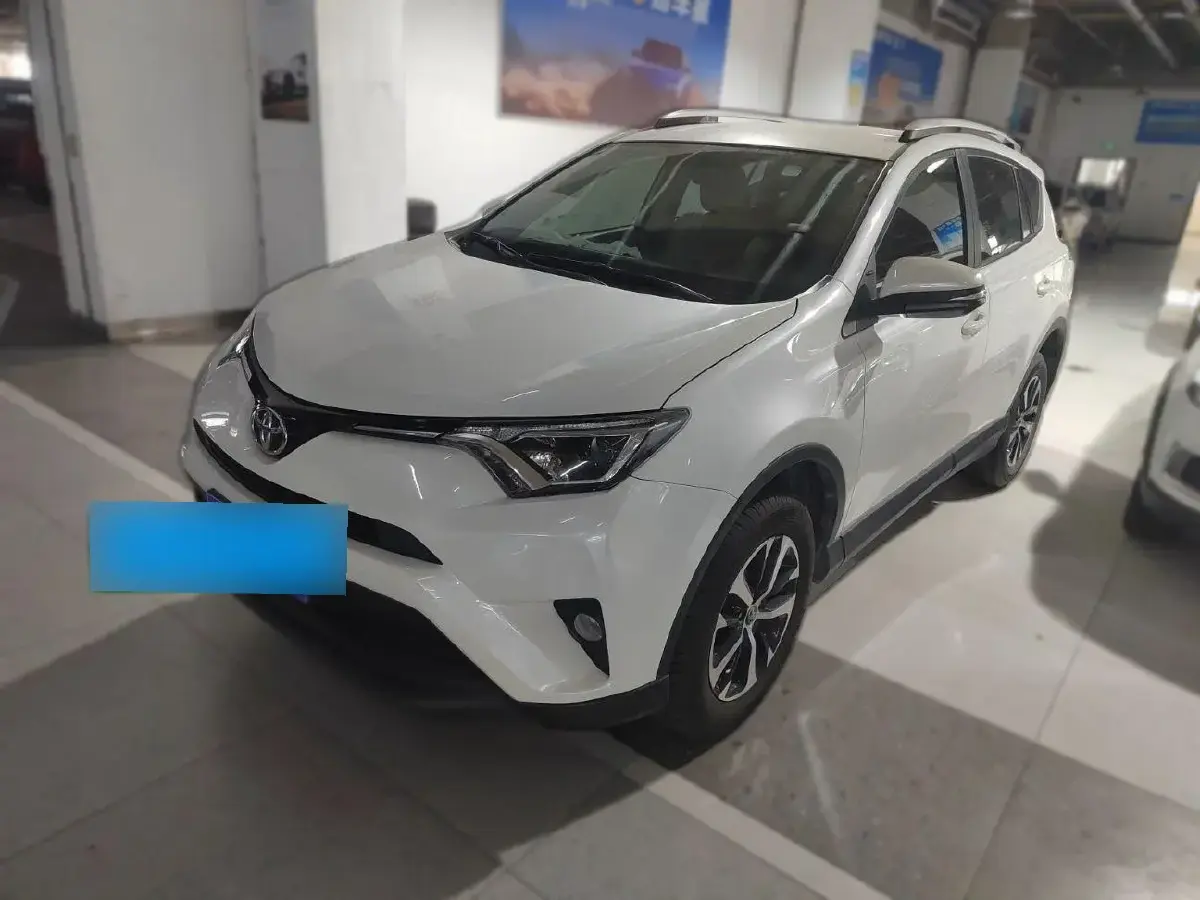 2016 Toyota RAV4 2.0L 151HP L4 CVT