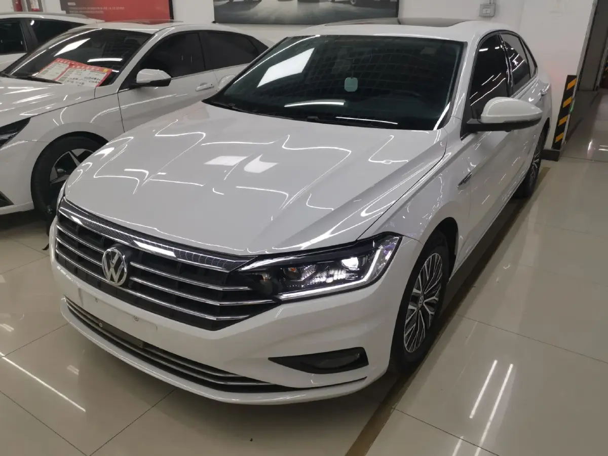 2020 Volkswagen Sagitar 1.4T 150HP L4 7DCT