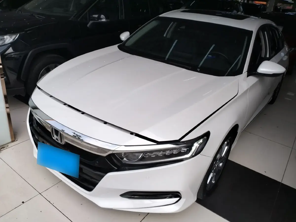 2018 Honda Accord 1.5T 194HP L4 CVT