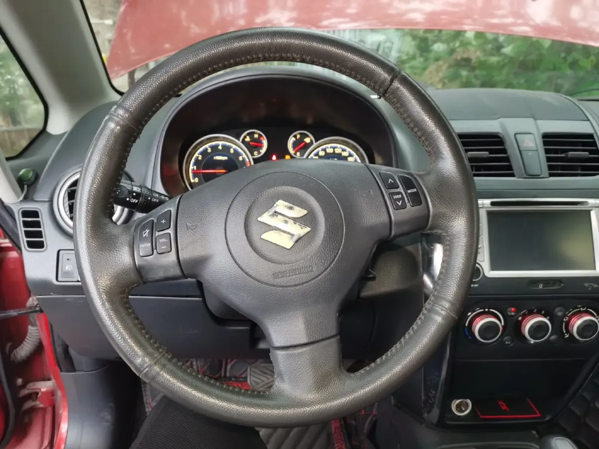 2012 Suzuki SX4 1.6L 109HP L4 4AT,autocango,china used car exporter,china ev exporter,chinese used car exporter,chinese used ev exporter