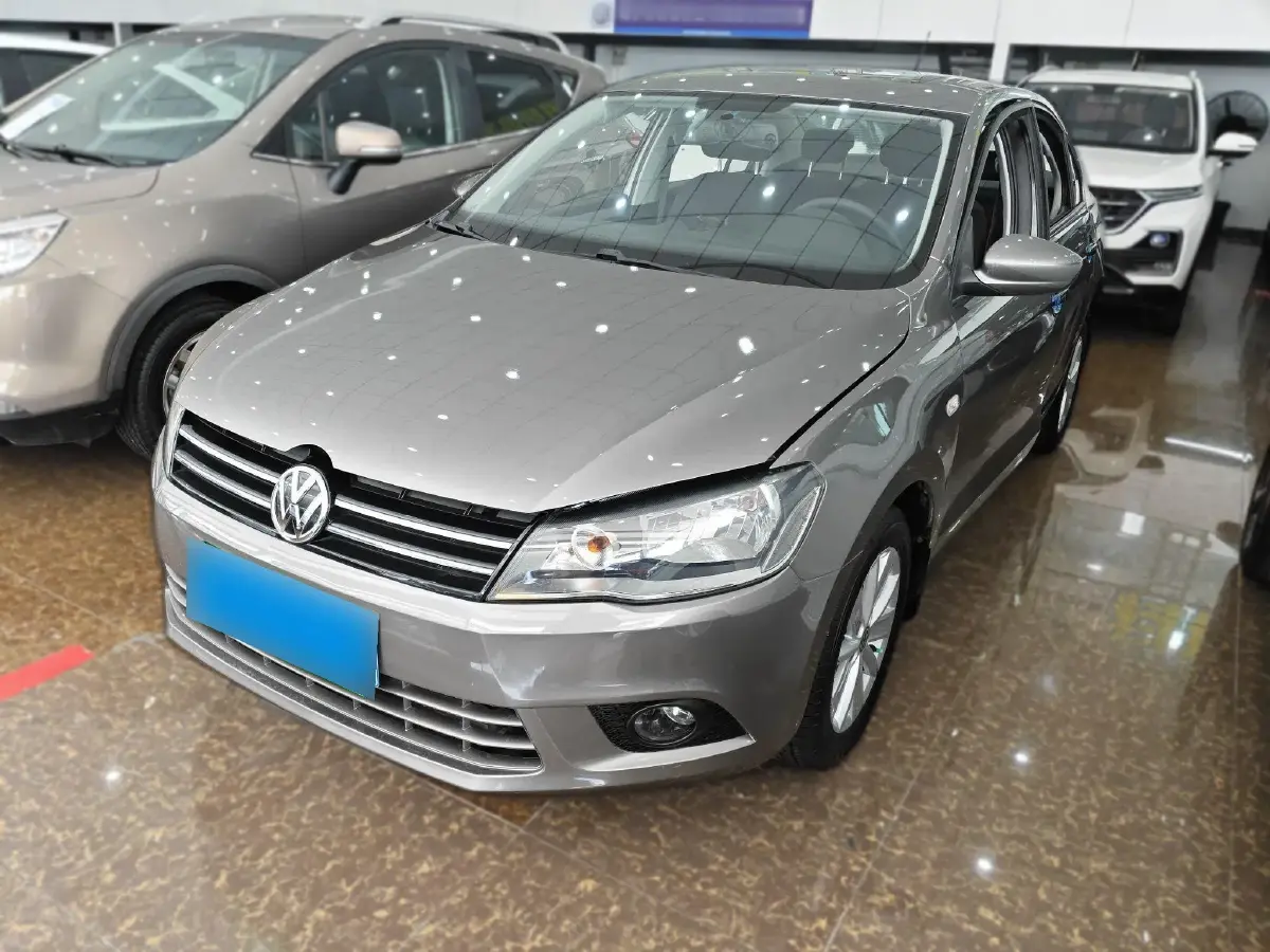 2015 Volkswagen Jetta 1.4L 90HP L4 5MT