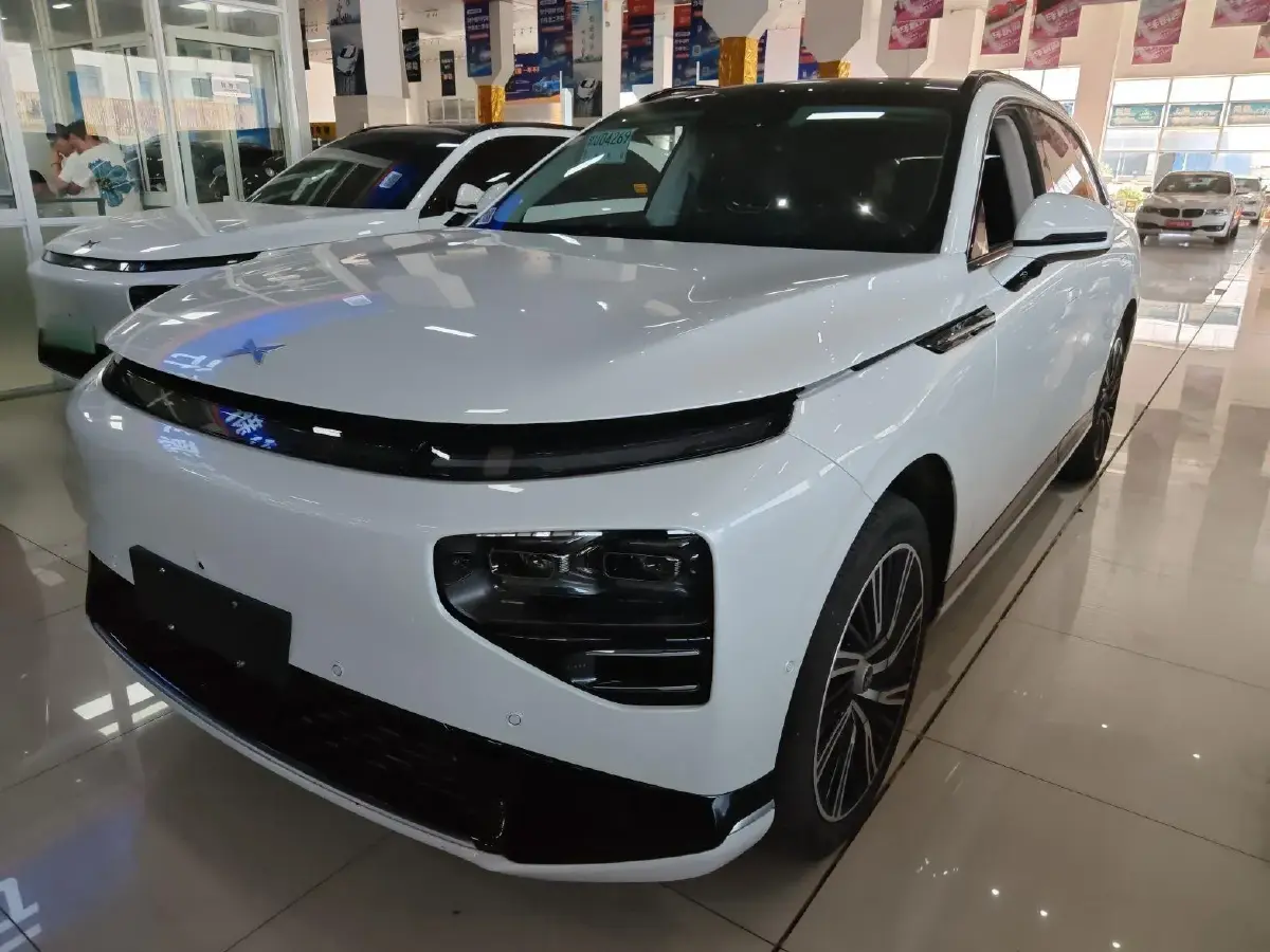 2024 Xpeng G9 BEV 78.2KWH