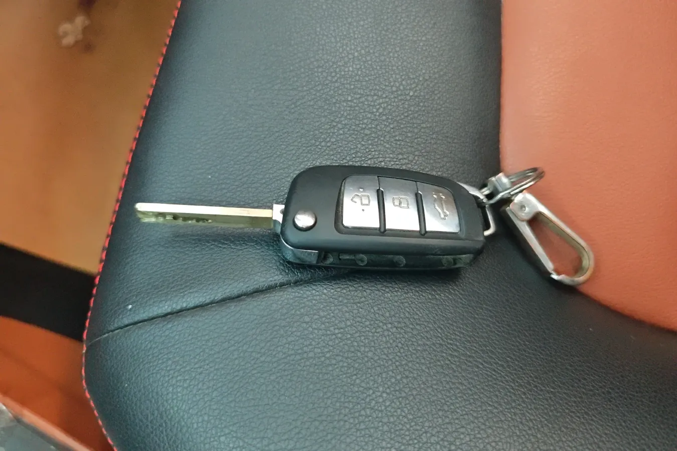 2019 Geely KingKong 1.5L 102HP L4 5MT,autocango,china used car exporter,china ev exporter,chinese used car exporter,chinese used ev exporter