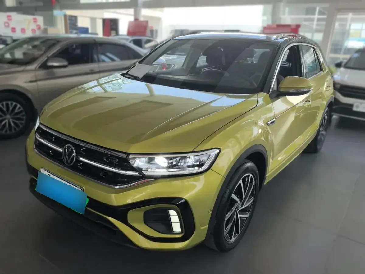 2023 Volkswagen T-Roc 1.5T 160HP L4 7DCT