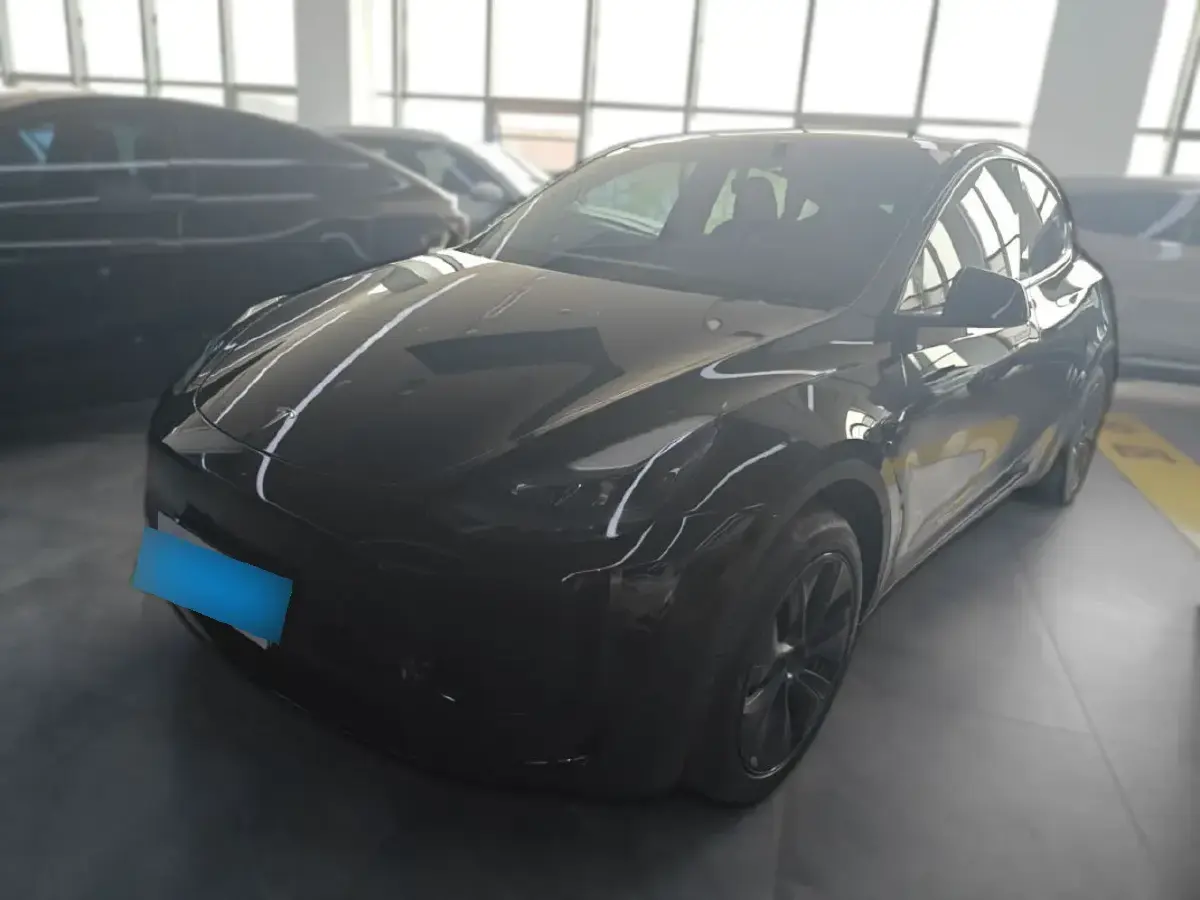 2023 Tesla Model Y BEV 60KWH