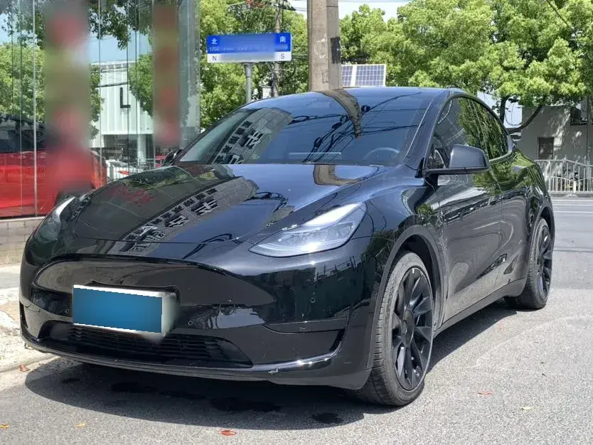 2022 Tesla Model Y BEV 60KWH