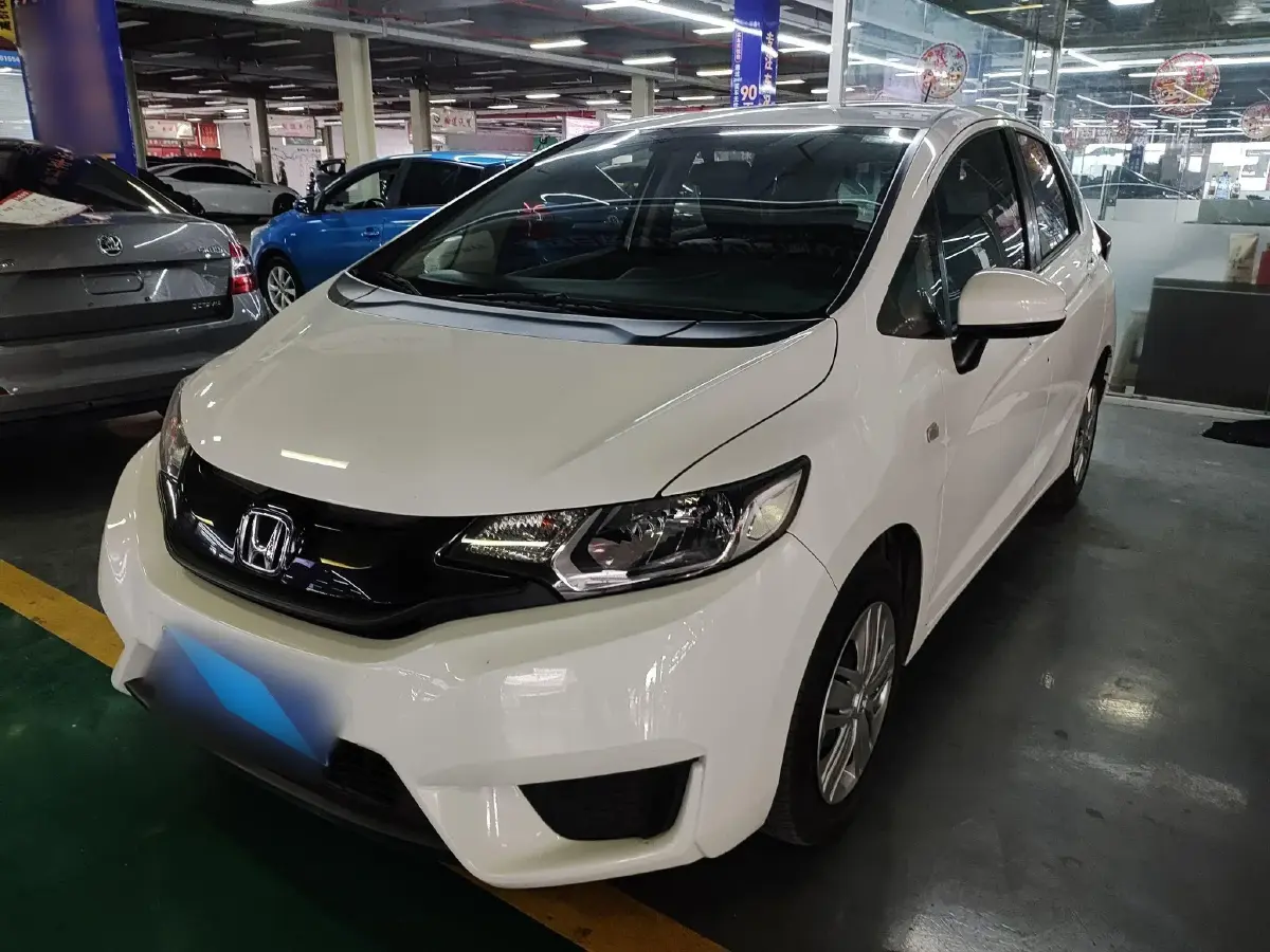 2016 Honda Fit 1.5L 131HP L4 CVT