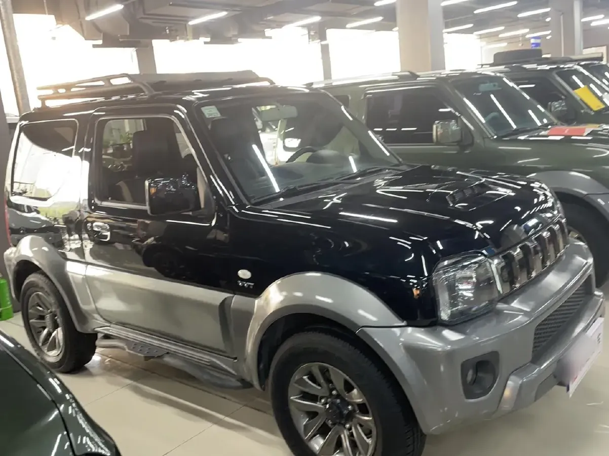 2015 Suzuki Jimny 1.3L 85HP L4 4AT,autocango,china used car exporter,china ev exporter,chinese used car exporter,chinese used ev exporter