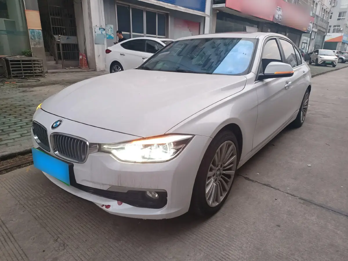 2018 BMW 3 Series 2.0T 184HP L4 8AT