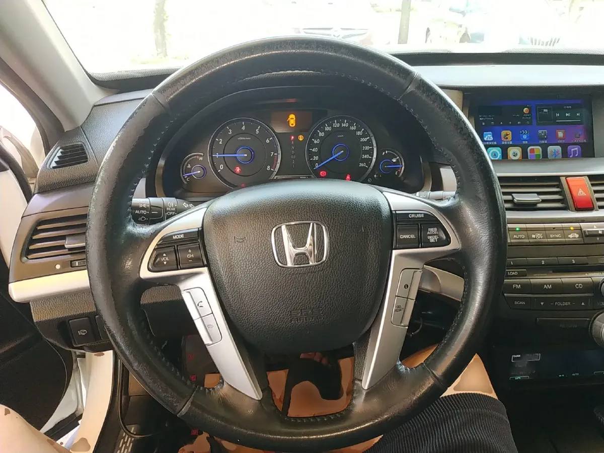 2012 Honda Crosstour 2.4L 197HP L4 5AT,autocango,china used car exporter,china ev exporter,chinese used car exporter,chinese used ev exporter