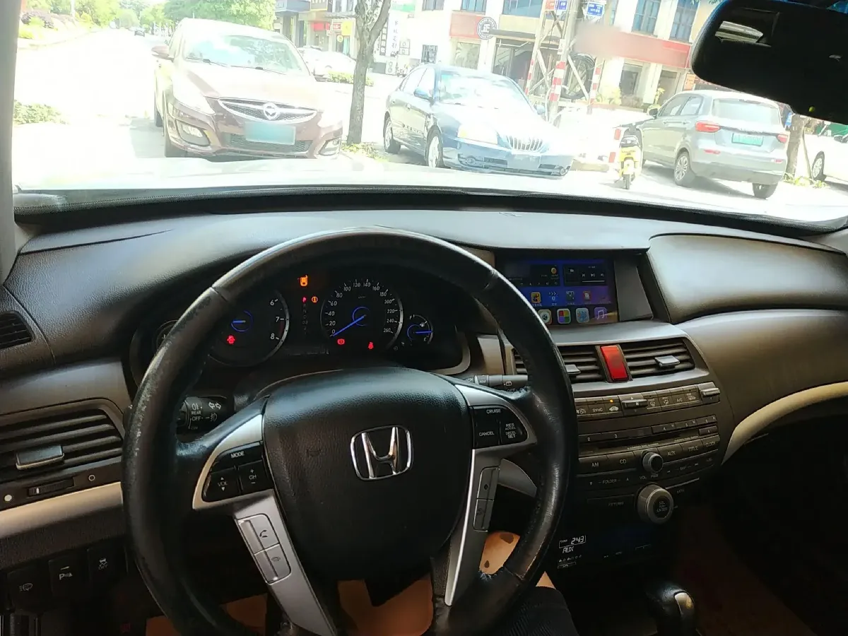 2012 Honda Crosstour 2.4L 197HP L4 5AT,autocango,china used car exporter,china ev exporter,chinese used car exporter,chinese used ev exporter