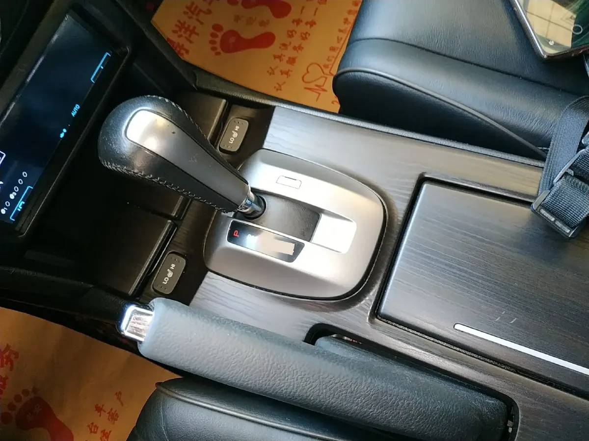 2012 Honda Crosstour 2.4L 197HP L4 5AT,autocango,china used car exporter,china ev exporter,chinese used car exporter,chinese used ev exporter