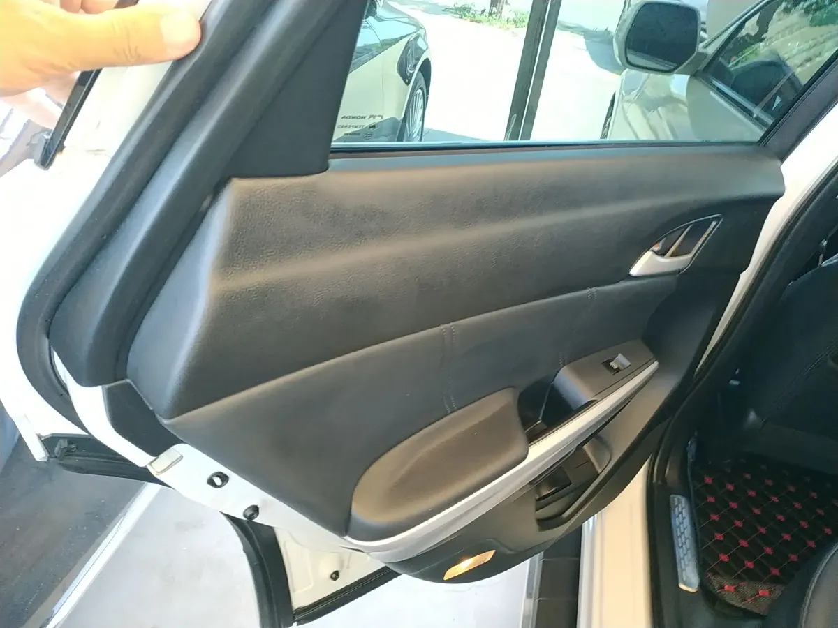 2012 Honda Crosstour 2.4L 197HP L4 5AT,autocango,china used car exporter,china ev exporter,chinese used car exporter,chinese used ev exporter