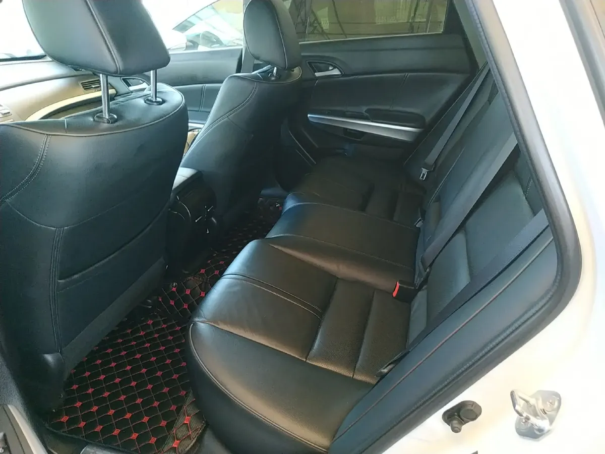 2012 Honda Crosstour 2.4L 197HP L4 5AT,autocango,china used car exporter,china ev exporter,chinese used car exporter,chinese used ev exporter