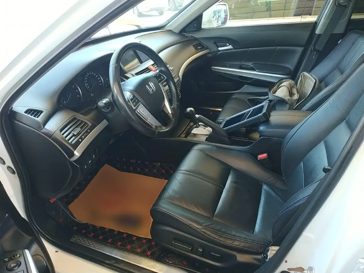 2012 Honda Crosstour 2.4L 197HP L4 5AT,autocango,china used car exporter,china ev exporter,chinese used car exporter,chinese used ev exporter