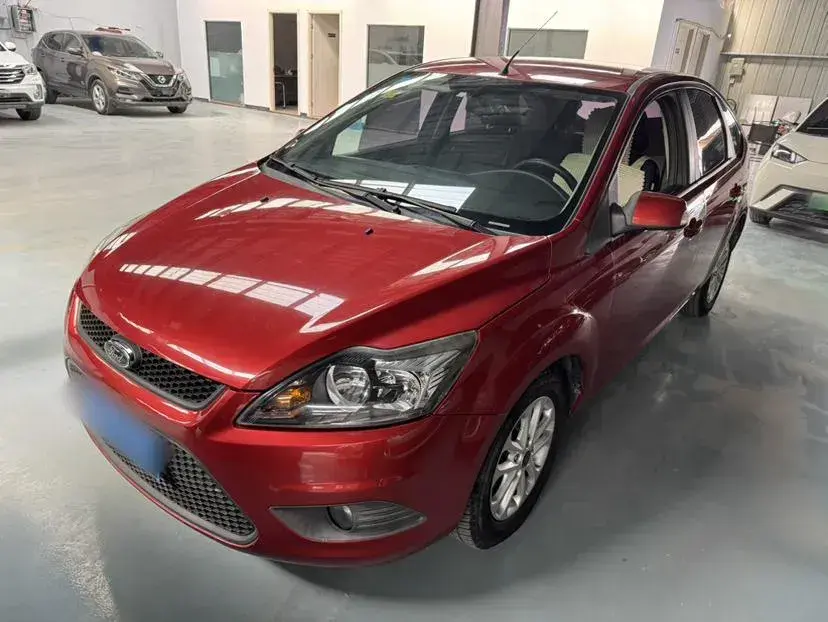 2013 Ford Focus 1.8L 124HP L4 4AT