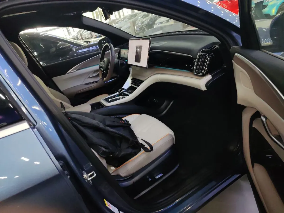 2024 BYD Song Pro 1.5L 110HP L4 E-CVT PHEV 18.3KWH,autocango,china used car exporter,china ev exporter,chinese used car exporter,chinese used ev exporter