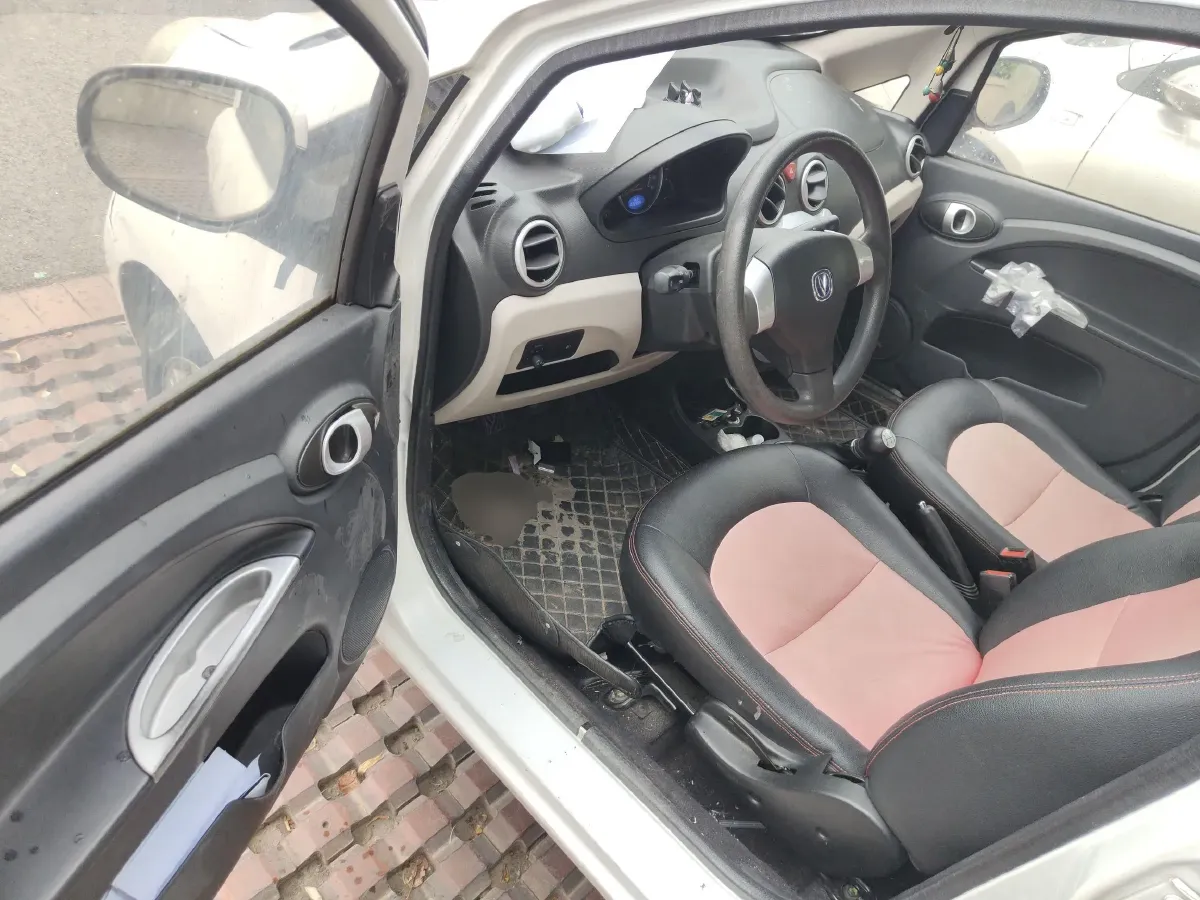 2012 ChangAn BenBen MINI 1.0L 69HP L4 5MT,autocango,china used car exporter,china ev exporter,chinese used car exporter,chinese used ev exporter