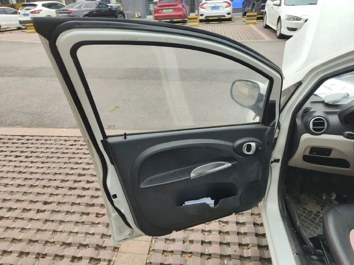 2012 ChangAn BenBen MINI 1.0L 69HP L4 5MT,autocango,china used car exporter,china ev exporter,chinese used car exporter,chinese used ev exporter