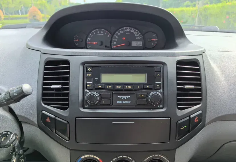 2013 Geely KingKong 1.5L 94HP L4 5MT,autocango,china used car exporter,china ev exporter,chinese used car exporter,chinese used ev exporter