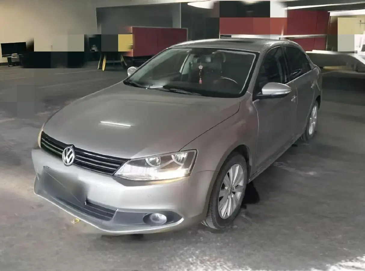 2014 Volkswagen Sagitar 1.4T 131HP L4 7DCT