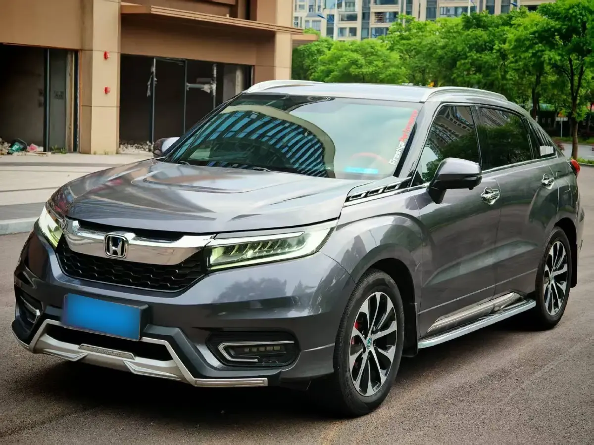 2017 Honda Avancier 1.5T 193HP L4 CVT