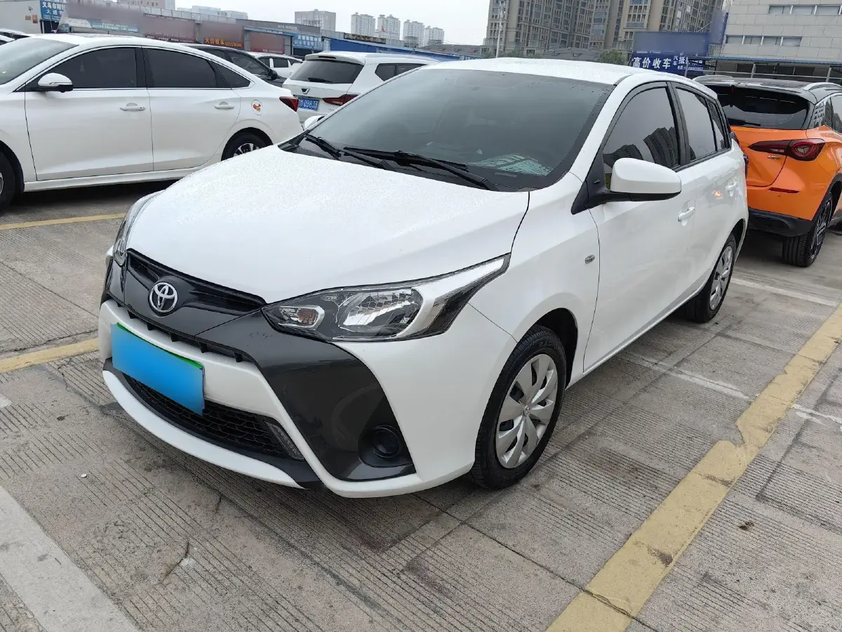 2019 Toyota Yaris L 1.5L 110HP L4 CVT