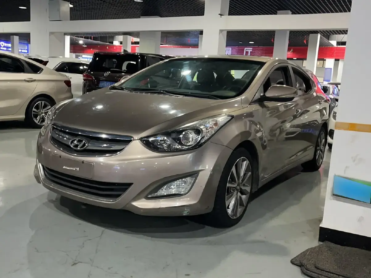 2015 Hyundai Elantra 1.6L 128HP L4 6AT