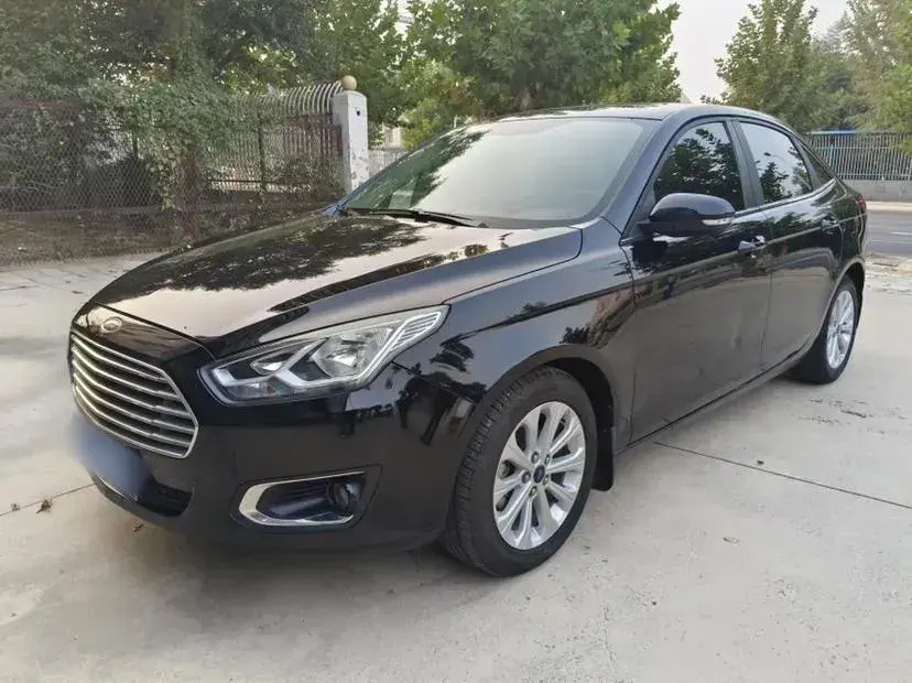 2015 Ford Escort 1.5L 113HP L4 6AT