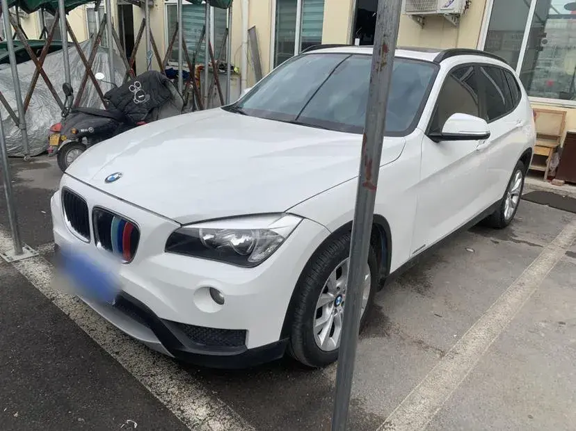2013 BMW X1 2.0L 150HP L4 6AT