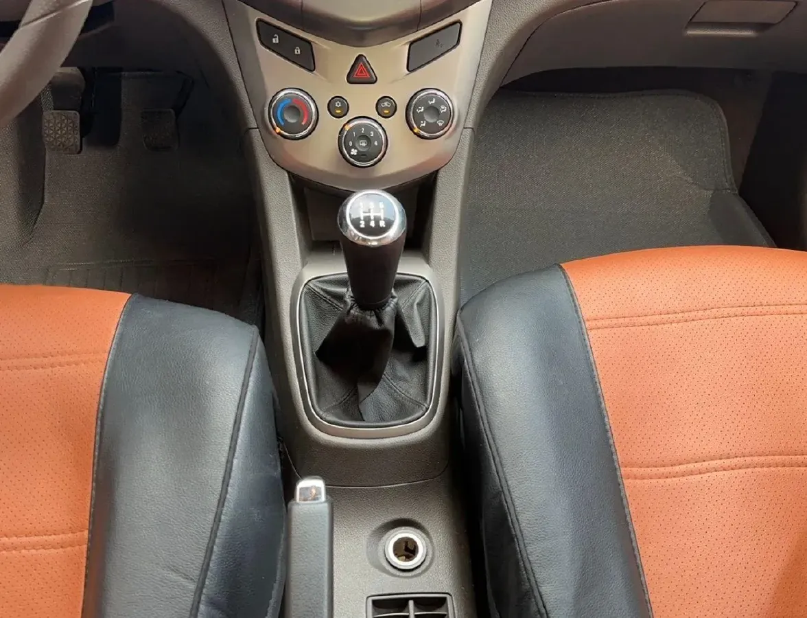 2011 Chevrolet Aveo 1.4L 103HP L4 5MT,autocango,china used car exporter,china ev exporter,chinese used car exporter,chinese used ev exporter