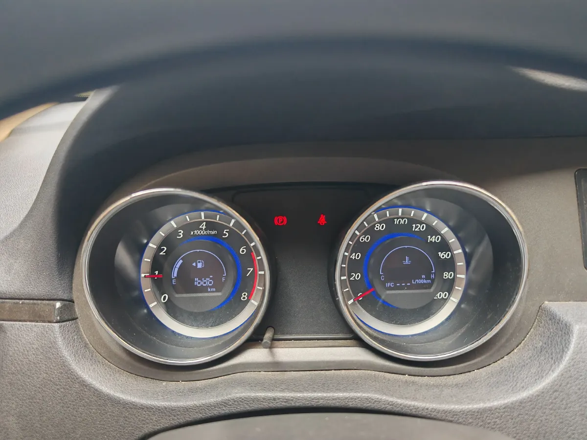 2013 Great Wall C30 1.5L 106HP L4 5MT,autocango,china used car exporter,china ev exporter,chinese used car exporter,chinese used ev exporter