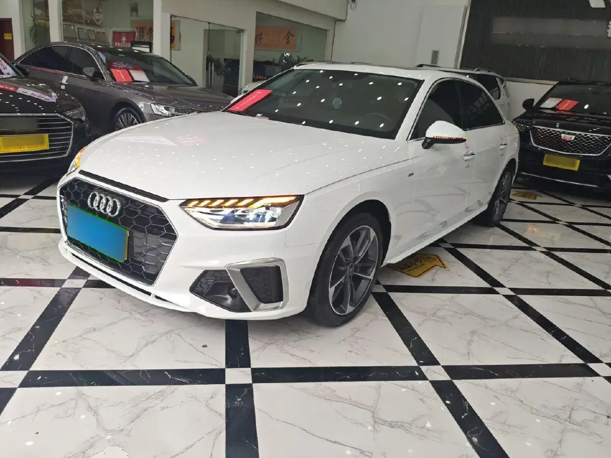 2024 Audi A4L 2.0T 190HP L4 7DCT