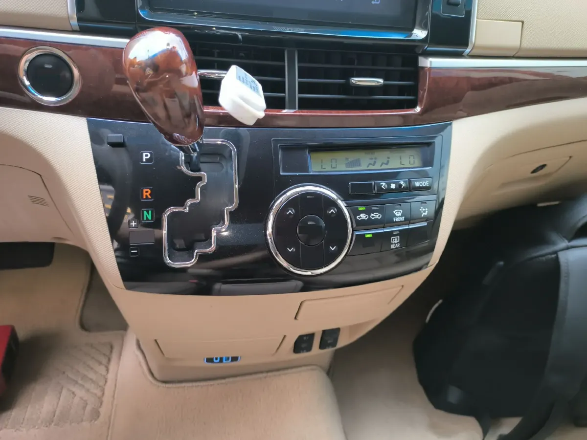 2012 Toyota Previa 2.4L 170HP L4 CVT,autocango,china used car exporter,china ev exporter,chinese used car exporter,chinese used ev exporter