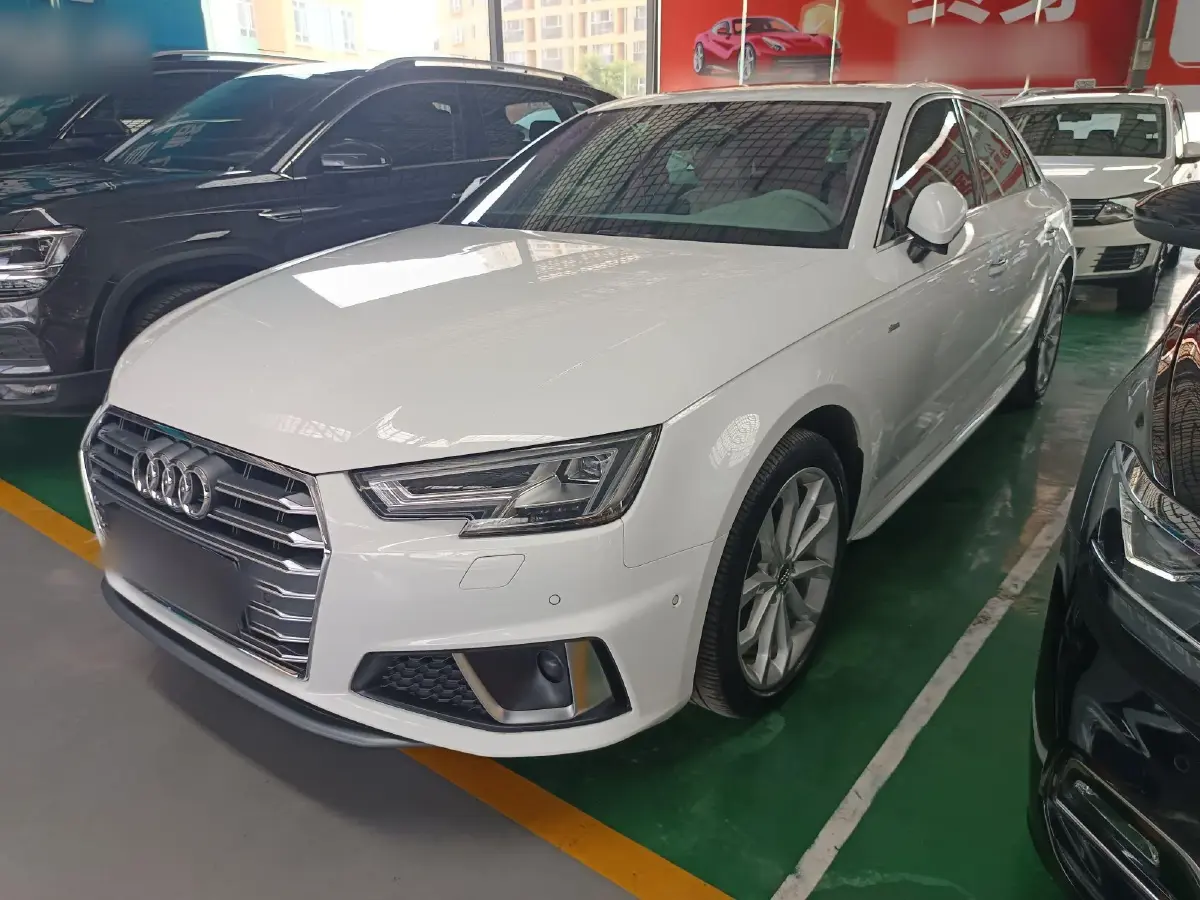 2019 Audi A4L 2.0T 190HP L4 7DCT