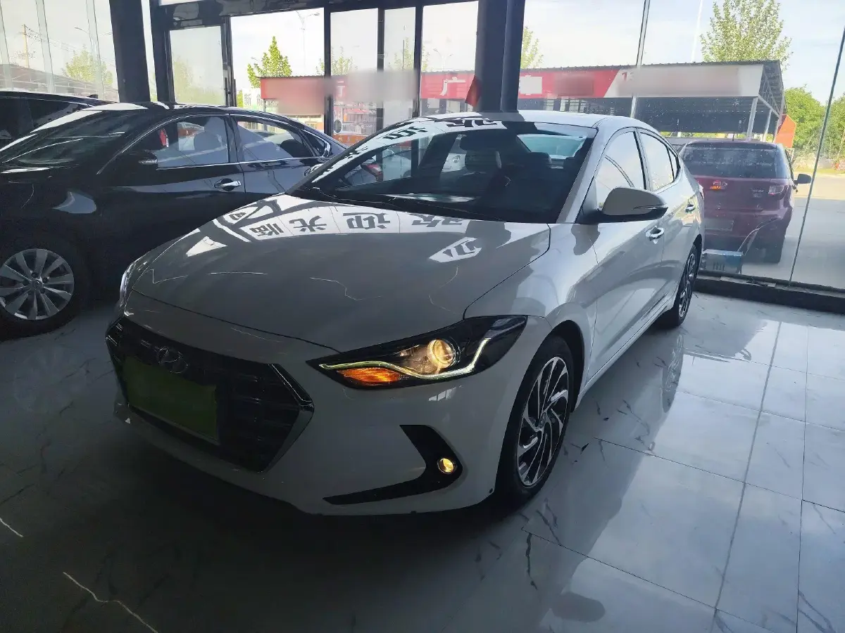 2019 Hyundai Elantra 1.4T 130HP L4 7DCT