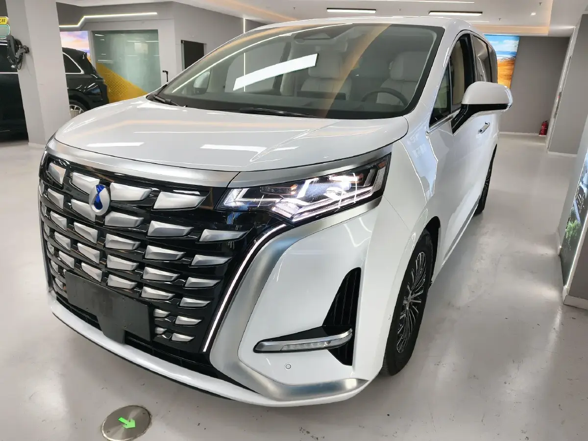 2024 Denza D9 1.5T 139HP L4 E-CVT PHEV 40KWH