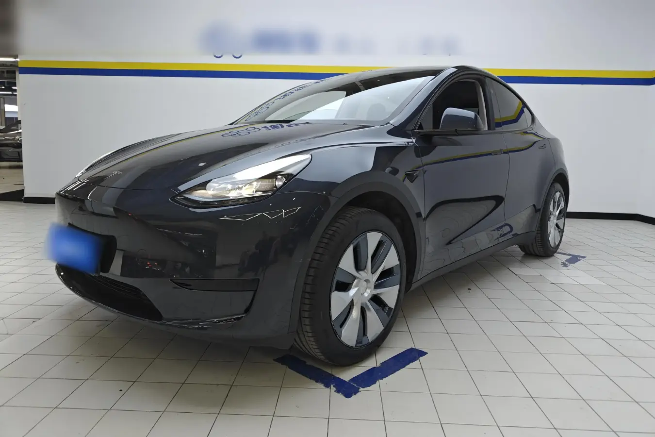 2024 Tesla Model Y BEV 60KWH