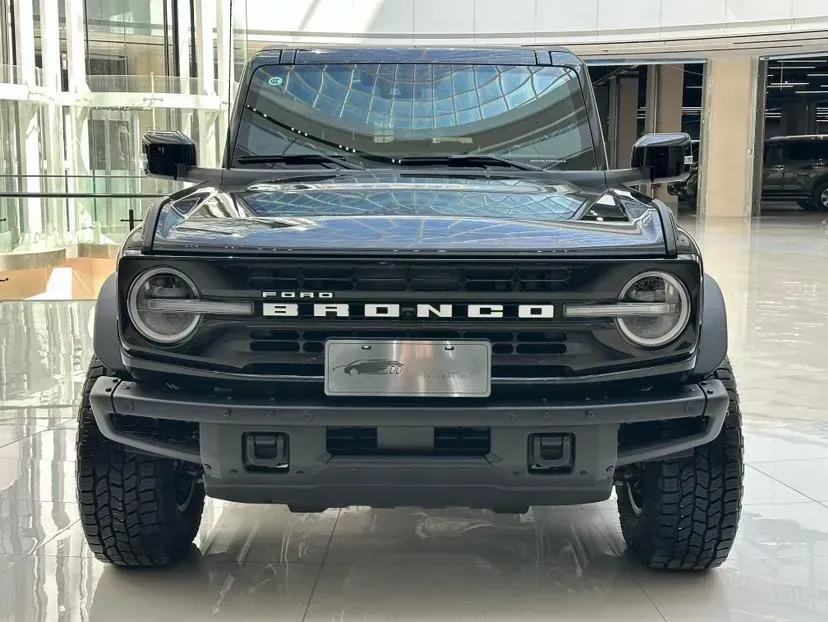 2024 Ford Bronco 2.3T 275HP L4 10AT,autocango,china used car exporter,china ev exporter,chinese used car exporter,chinese used ev exporter