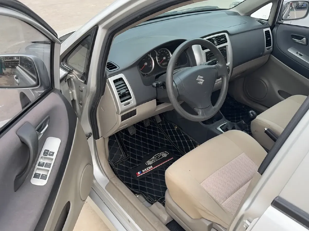 2013 Suzuki Liana 1.4L 101HP L4 5MT,autocango,china used car exporter,china ev exporter,chinese used car exporter,chinese used ev exporter