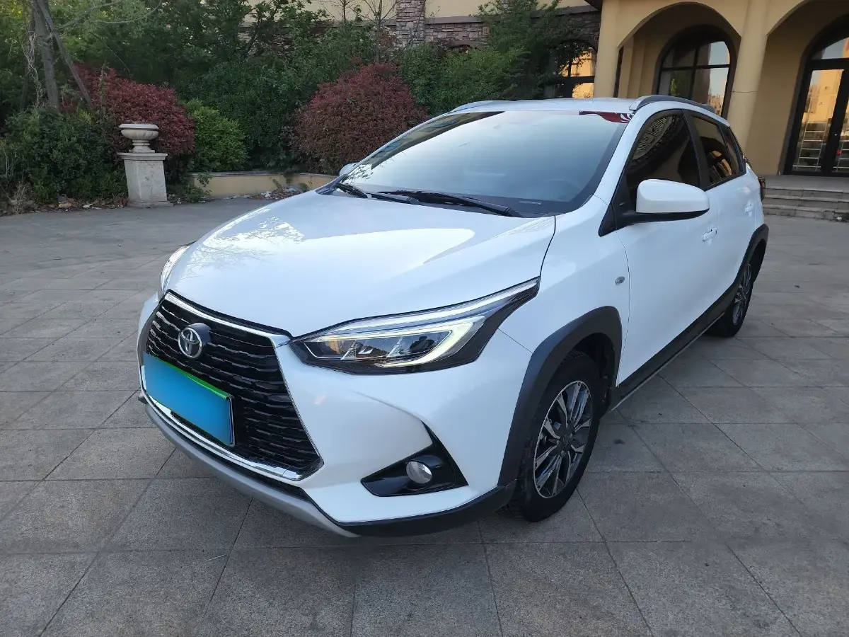 2022 Toyota Yaris L 1.5L 112HP L4 CVT