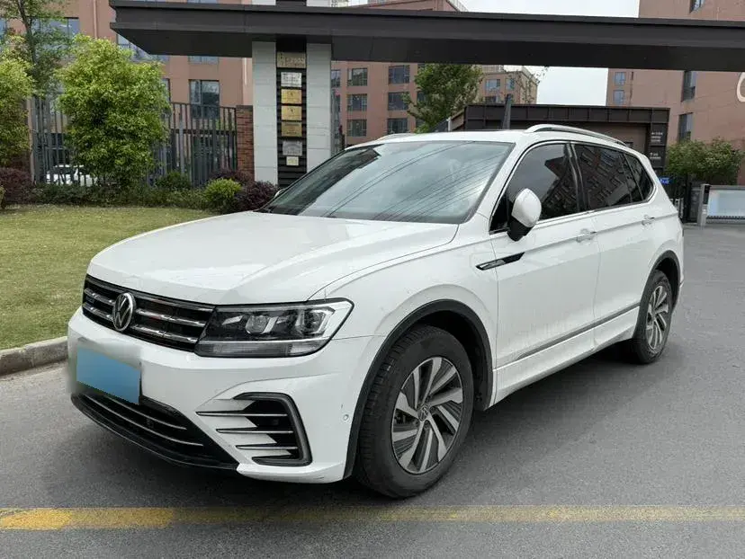2021 Volkswagen Tiguan L 1.4T 150HP L4 6DCT PHEV 13KWH