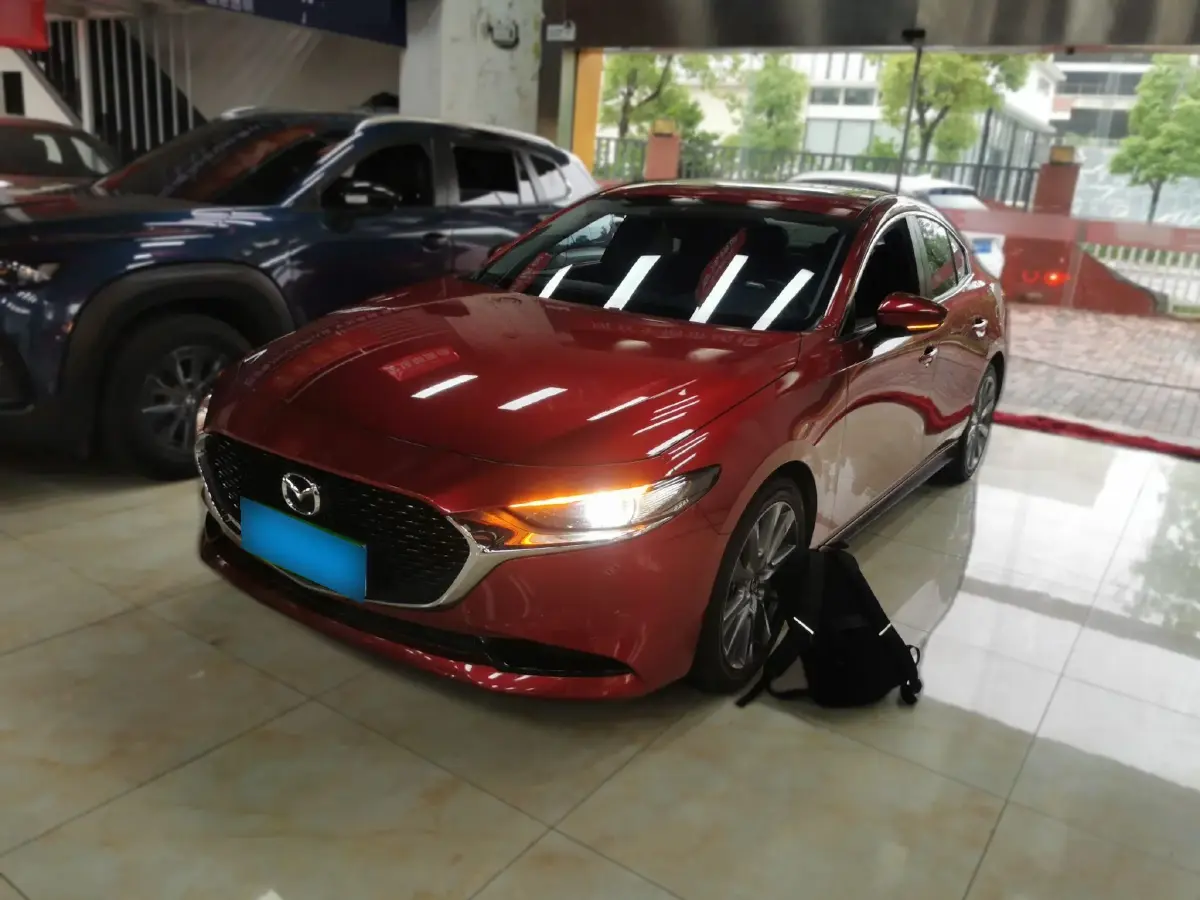 2020 Mazda 3 Axela 2.0L 158HP L4 6AT