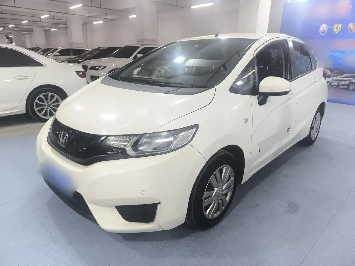 2014 Honda Fit 1.5L 131HP L4 CVT