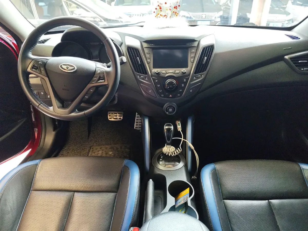 2012 Hyundai Veloster 1.6T 204HP L4 6AT,autocango,china used car exporter,china ev exporter,chinese used car exporter,chinese used ev exporter