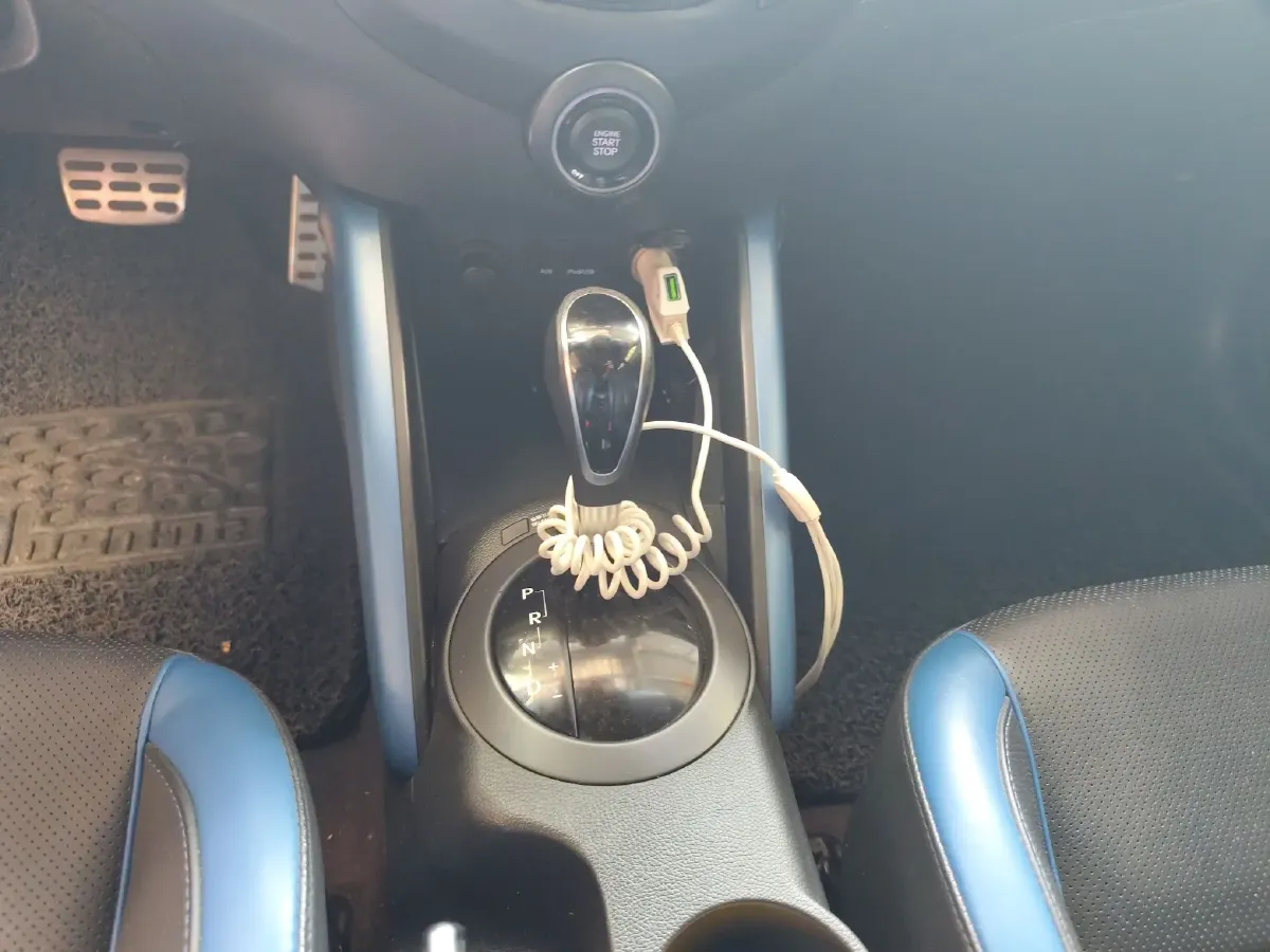 2012 Hyundai Veloster 1.6T 204HP L4 6AT,autocango,china used car exporter,china ev exporter,chinese used car exporter,chinese used ev exporter